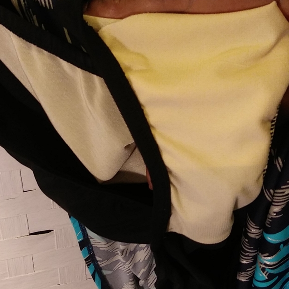 Colorful  Plus Size Swimsuit - Picture 4 of 10